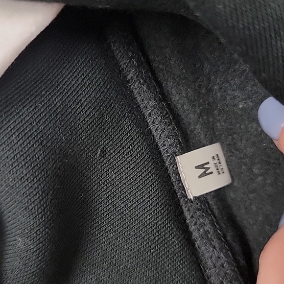 FEAR OF GOD ESSENTIALS BLACK HOODIE NWT - Picture 11 of 16